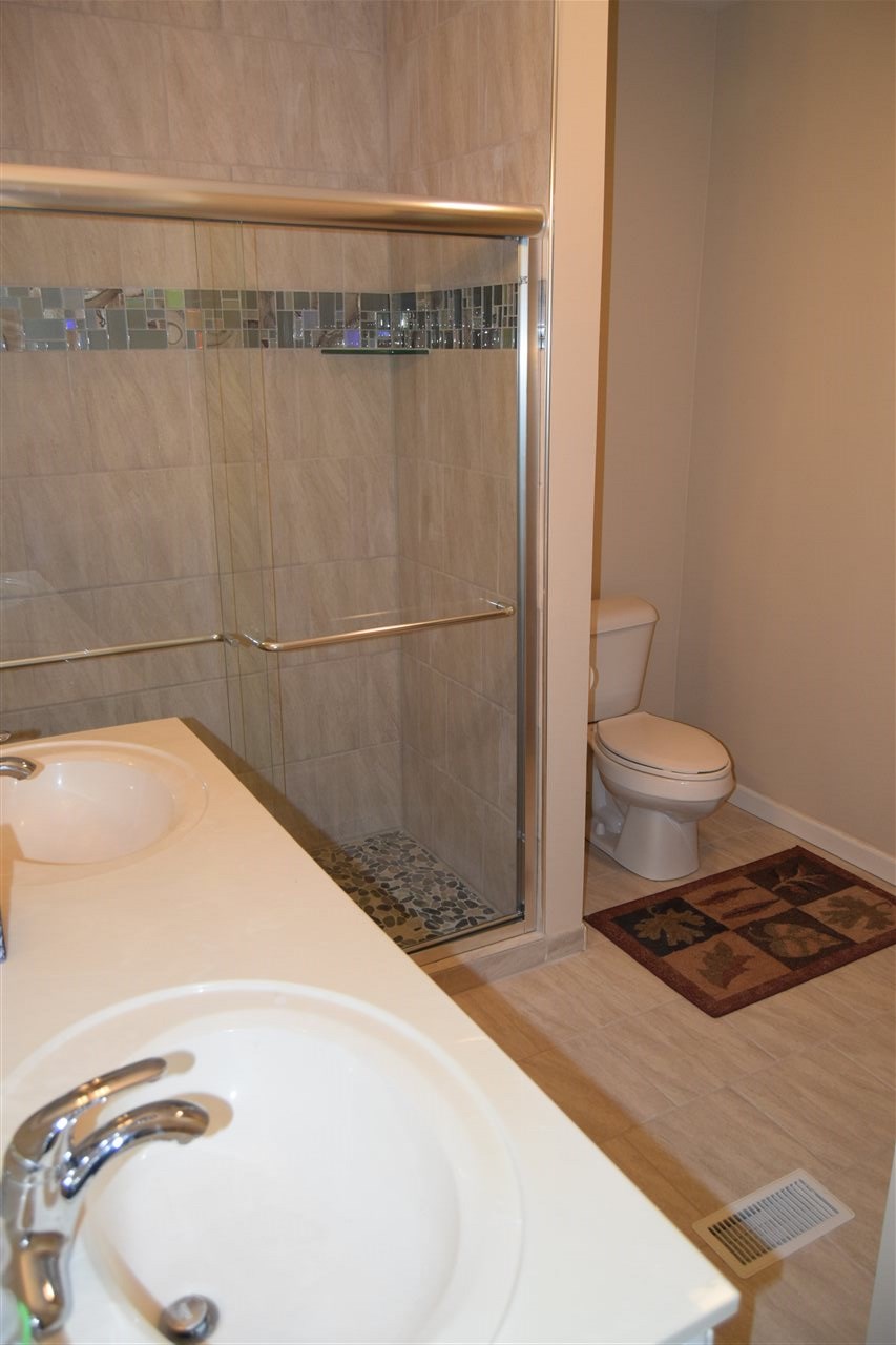 1092 South Huron Road Kawkawlin, MI 48631 - Photo 14 of 24