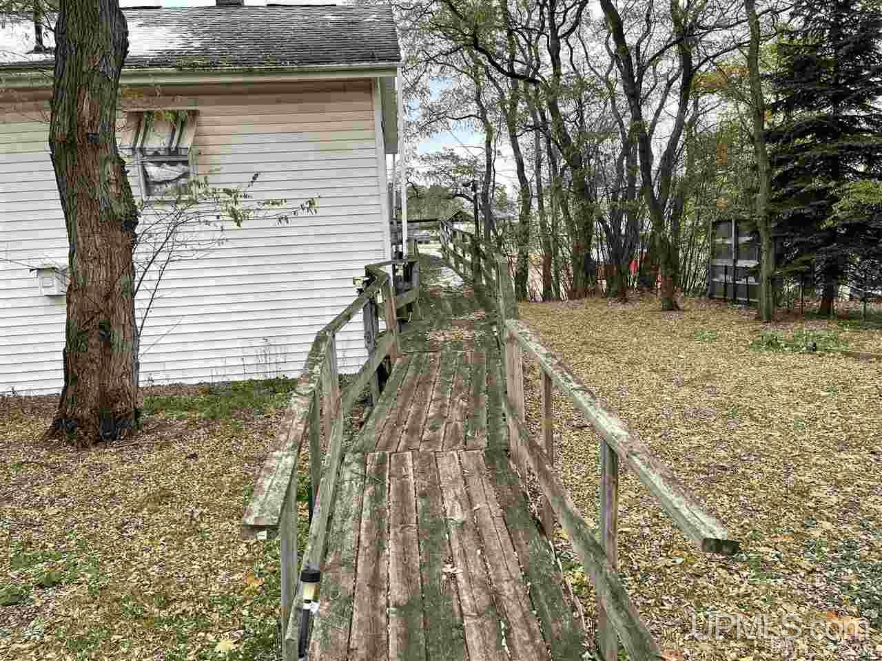 605 West Spring Street Marquette, MI 49855 - Photo 5 of 25
