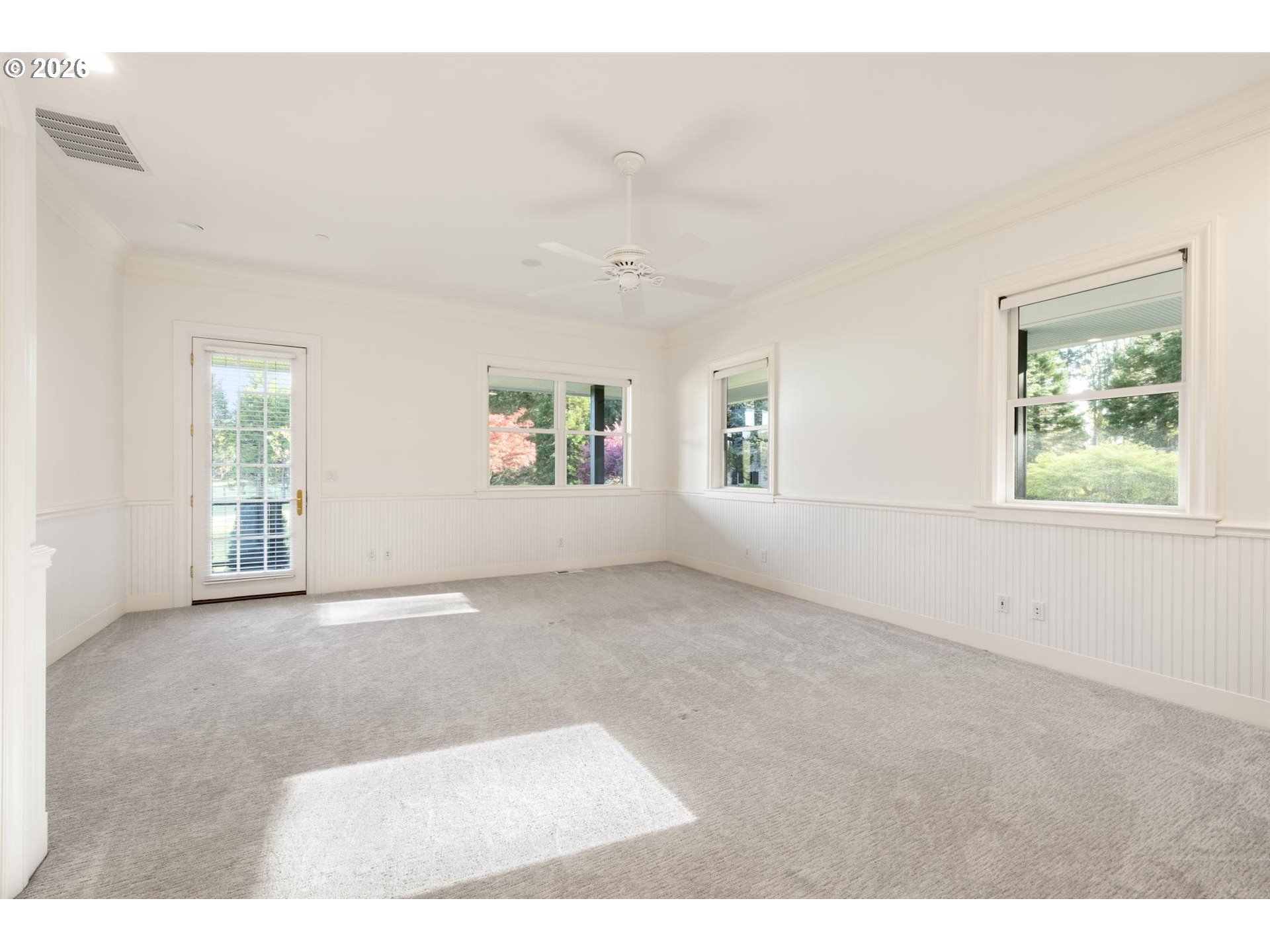 19600 Northwest 55th Avenue Ridgefield, WA 98642 - Photo 20 of 48 a view of an empty room with a window