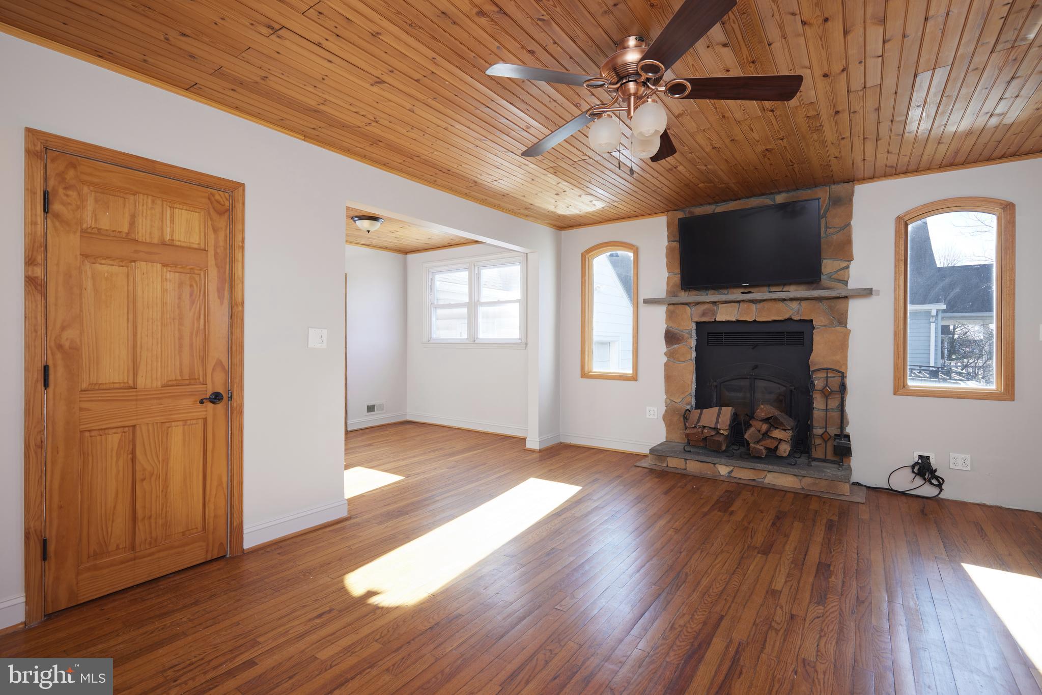 2524 East Joppa Road Baltimore, MD 21234 - Photo 4 of 16 Gallery Image 4