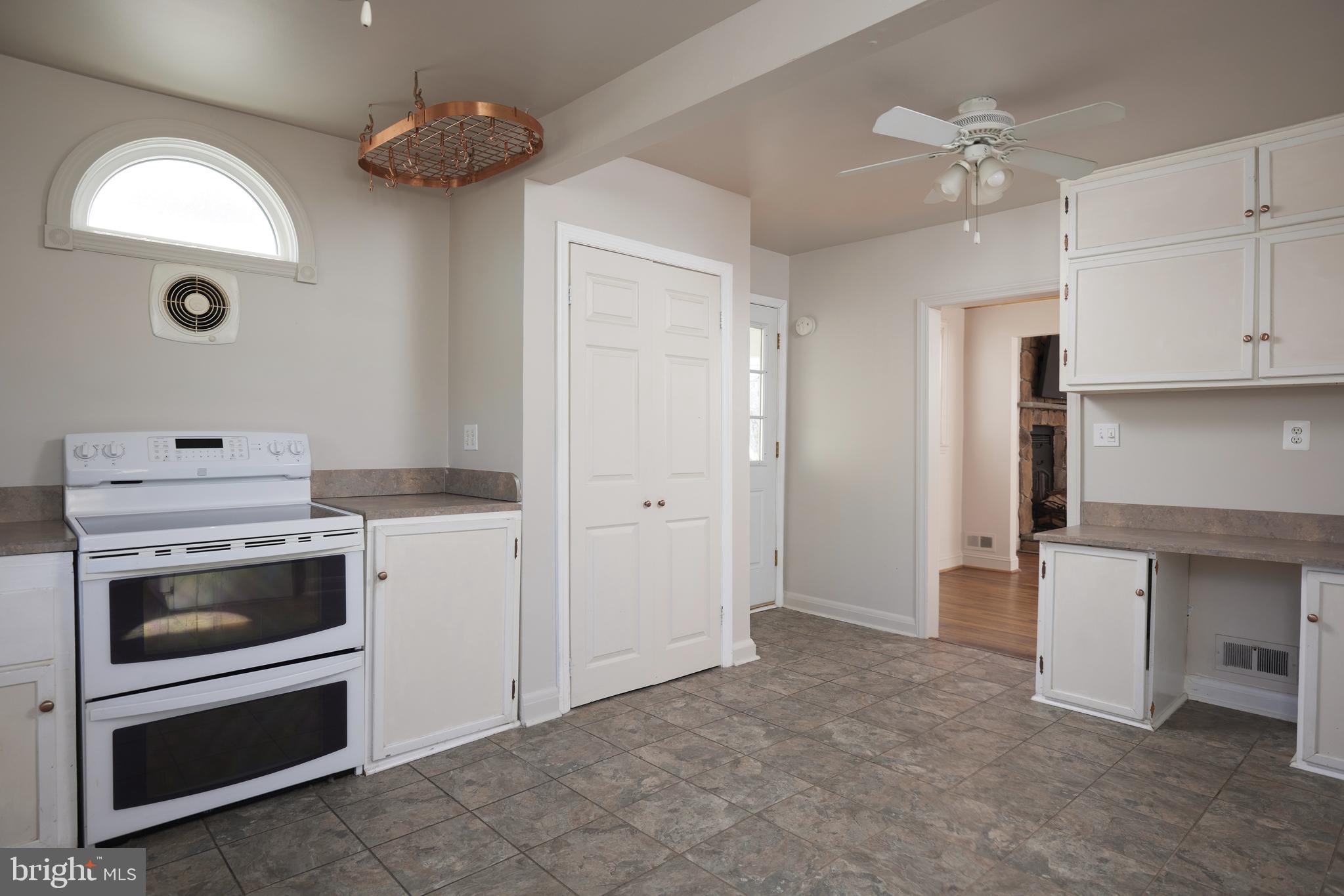 2524 East Joppa Road Baltimore, MD 21234 - Photo 7 of 16 Gallery Image 7