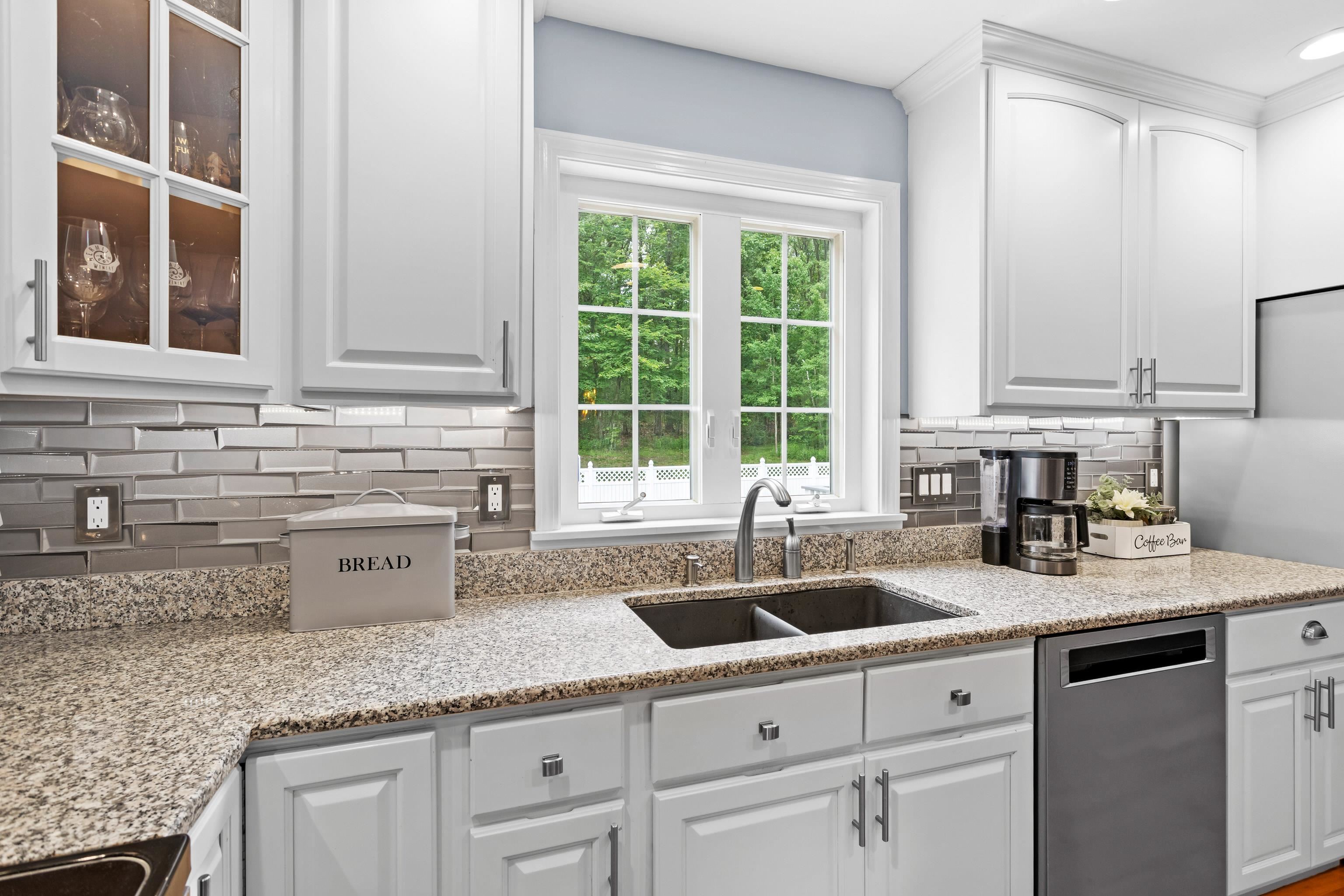 7 Wesley Lane Salem, NH 03079 - Photo 17 of 60