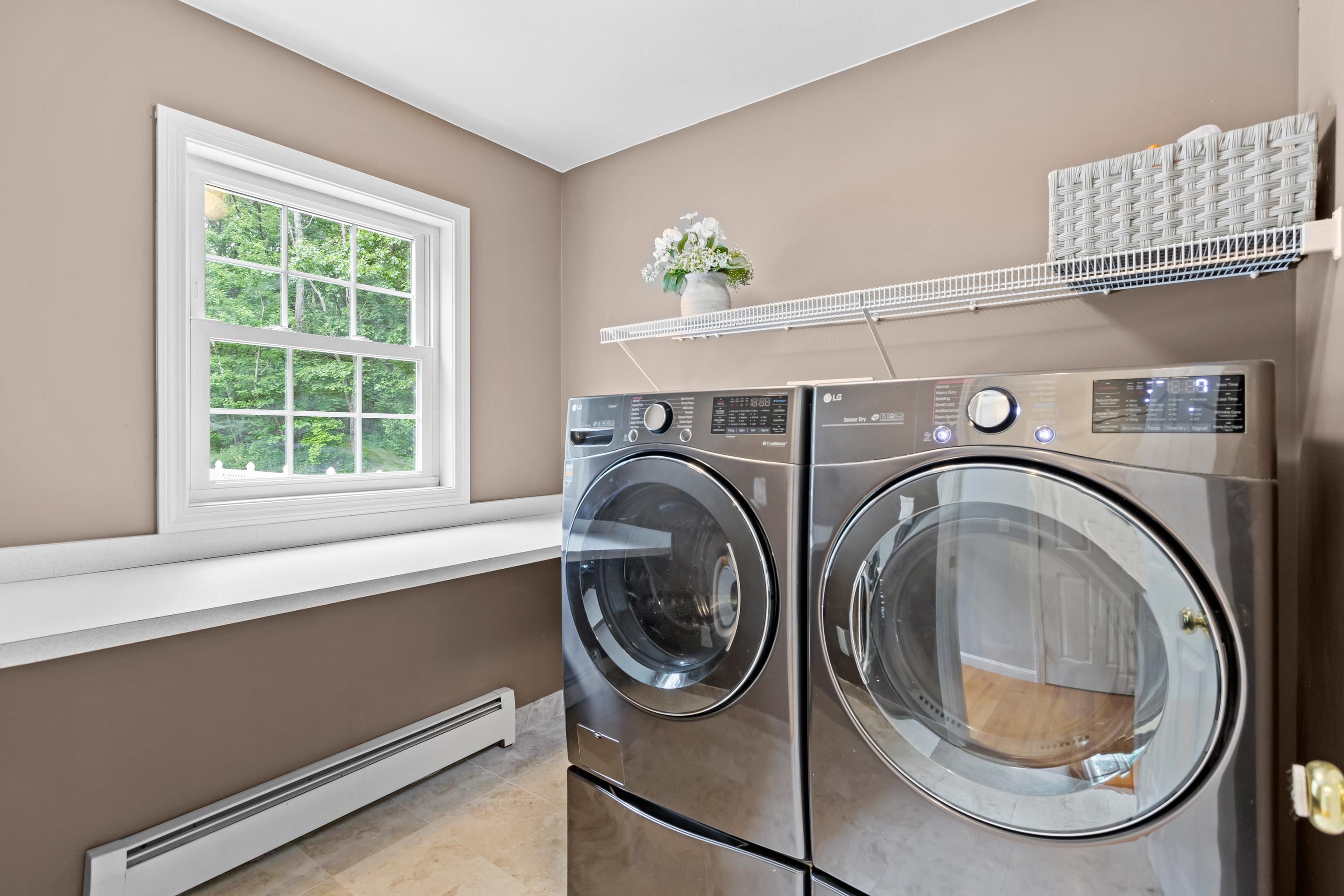 7 Wesley Lane Salem, NH 03079 - Photo 28 of 60