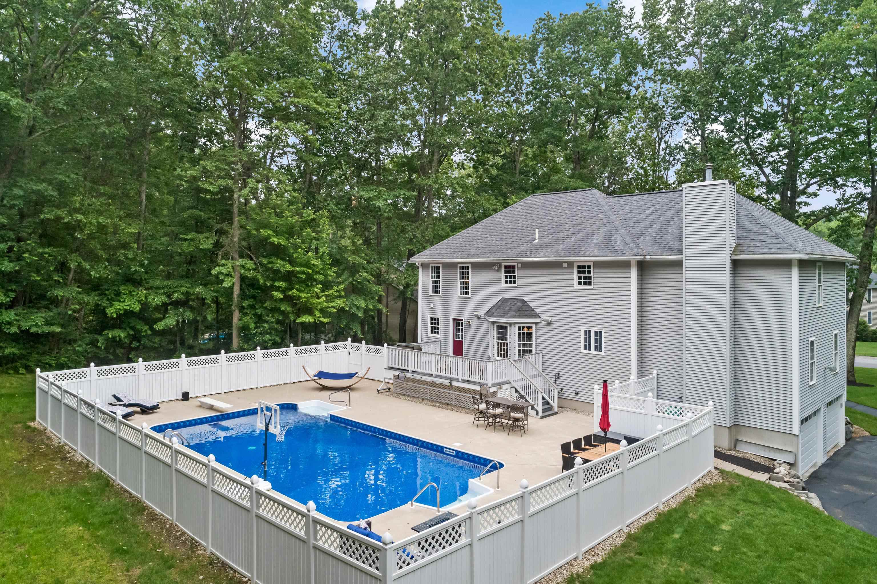 7 Wesley Lane Salem, NH 03079 - Photo 3 of 60