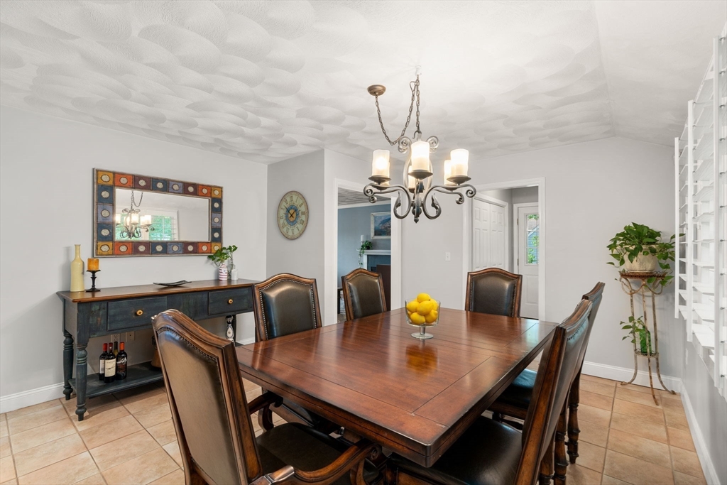 15 Island Road Lynnfield, MA 01940 - Photo 10 of 35 Gallery Image 10