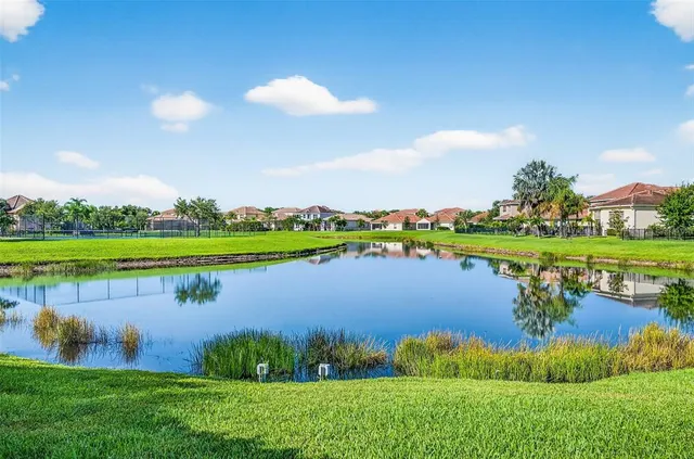 a view of a tennis court