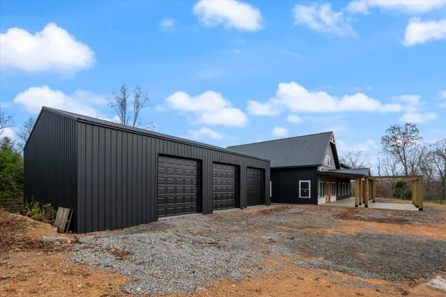 $350,000 | 5055 Pilgrims Pass, Primm Springs, TN 38476