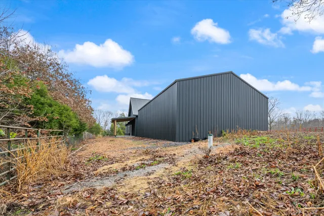 $350,000 | 5055 Pilgrims Pass, Primm Springs, TN 38476