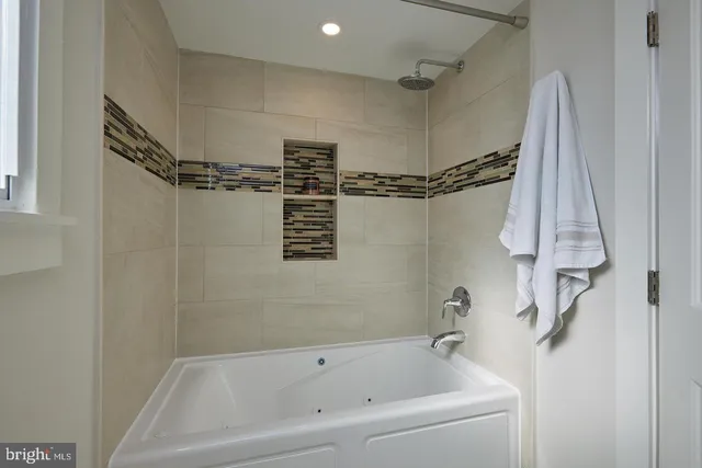 $3,400 | 34 Channing Street Northwest, Unit 1, Washington, DC 20001