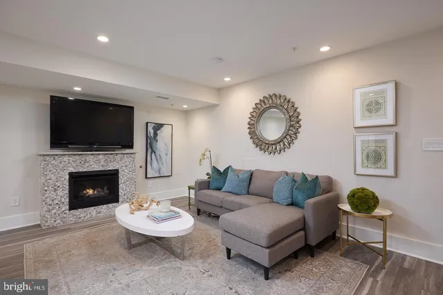 $3,400 | 34 Channing Street Northwest, Unit 1, Washington, DC 20001