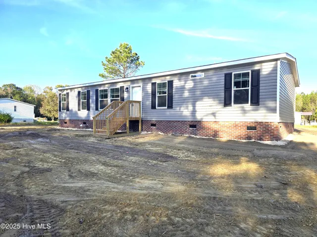 $227,900 | 405 South Alligator Lane, Willard, NC 28478