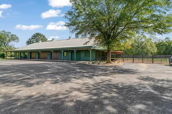 $3,500,000 | 5500 Farm To Market 195 Paris Tx 75462, Paris, TX 75462