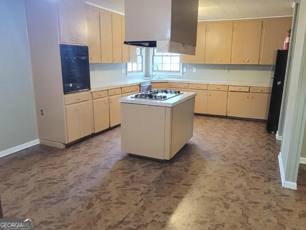 $199,000 | 335 Laurel Lane, LaGrange, GA 30241