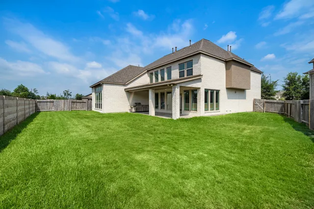 a view of outdoor space with backyard and entertaining space