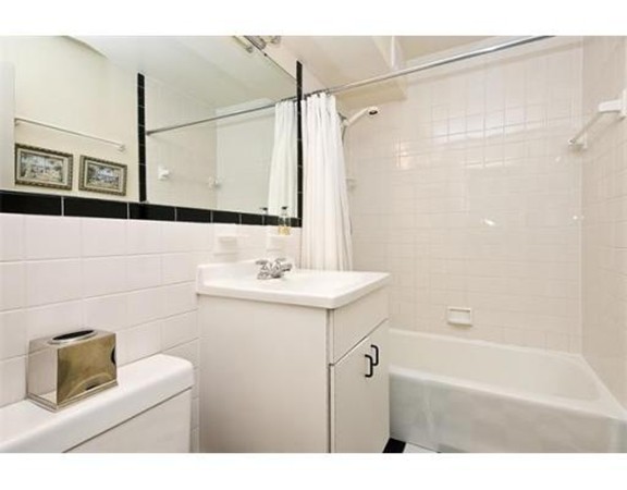 566 Commonwealth Avenue, Unit 802 Boston, MA 02215 - Photo 7 of 12