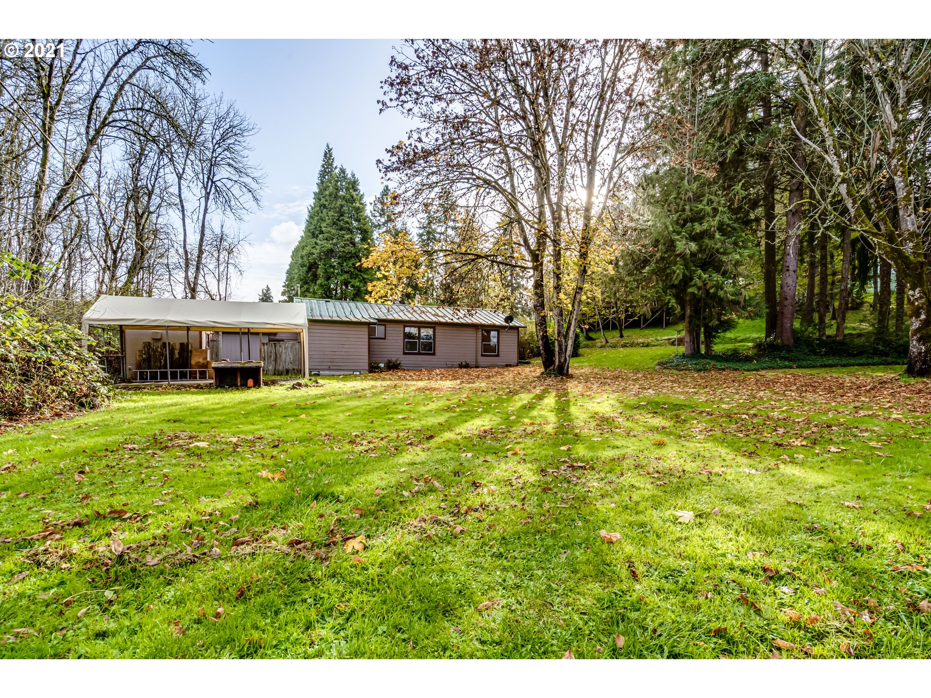 29785 Gimpl Hill Road Eugene, OR 97402 - Photo 15 of 18 Gallery Image 15