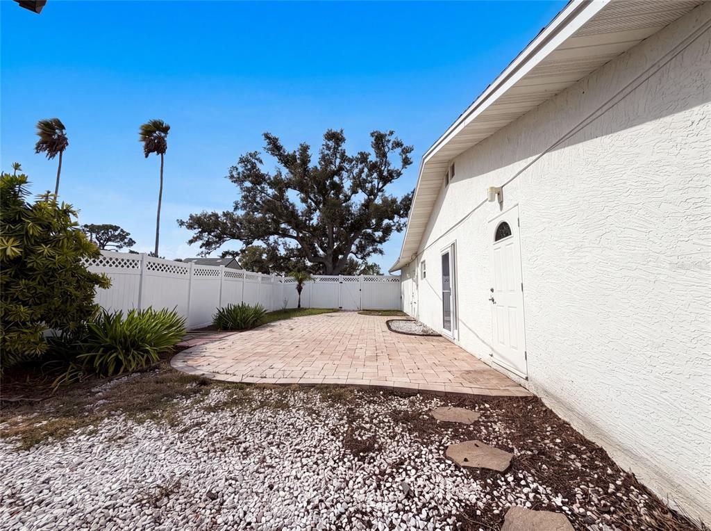 1672 Jupiter Road Venice, FL 34293 - Photo 27 of 29 Gallery Image 27