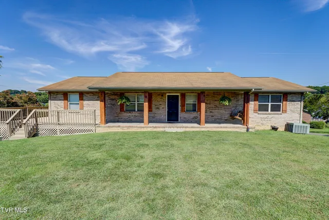 $499,900 | 222 Old Stage Drive, Bristol, TN 37620