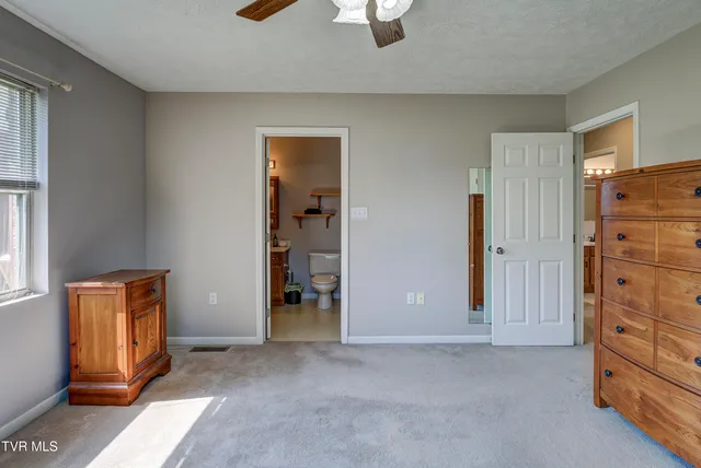 $499,900 | 222 Old Stage Drive, Bristol, TN 37620