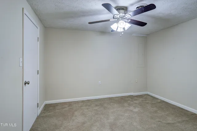 $499,900 | 222 Old Stage Drive, Bristol, TN 37620