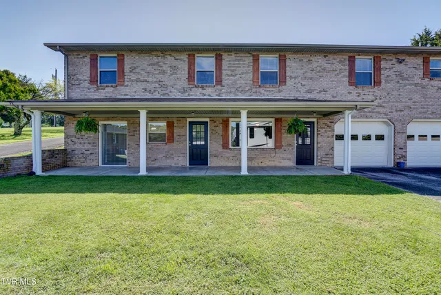 $499,900 | 222 Old Stage Drive, Bristol, TN 37620