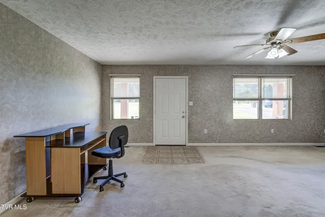 $499,900 | 222 Old Stage Drive, Bristol, TN 37620