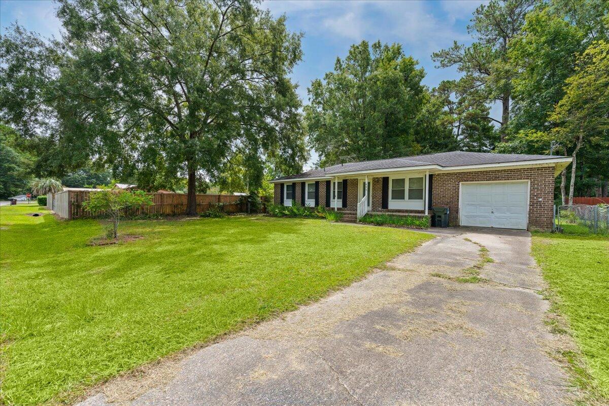 435 Morrow Street Moncks Corner, SC 29461 - Photo 2 of 18 02-Barclay Media Co-14