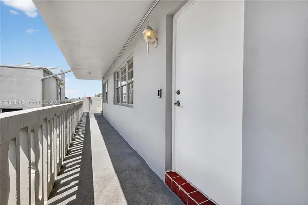 $329,000 | 329 Southeast 3rd Street, Unit 502T, Hallandale Beach, FL 33009
