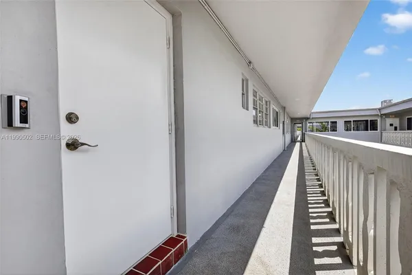 $329,000 | 329 Southeast 3rd Street, Unit 502T, Hallandale Beach, FL 33009