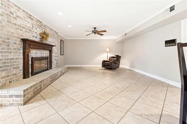 $395,000 | 3 Mary Ridge Court, River Ridge, LA 70123