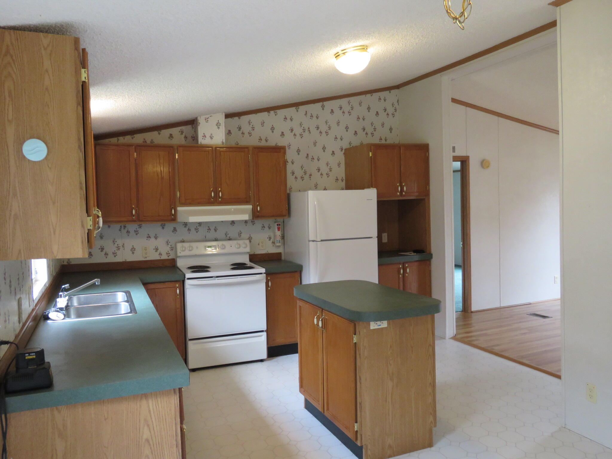 52 Homestead Road New Castle, VA 24127 - Photo 22 of 25 IMG_2051