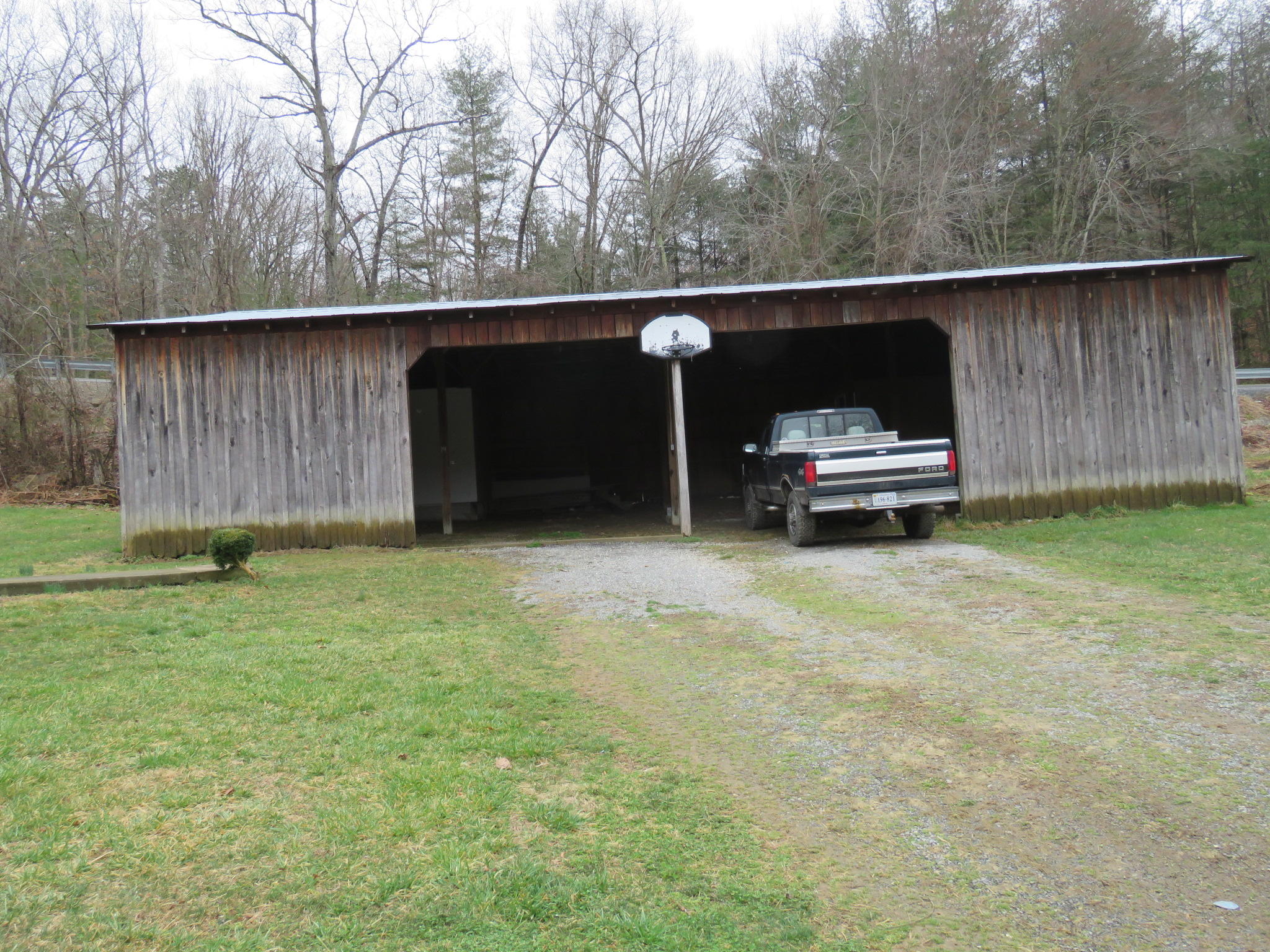 52 Homestead Road New Castle, VA 24127 - Photo 25 of 25 IMG_2054
