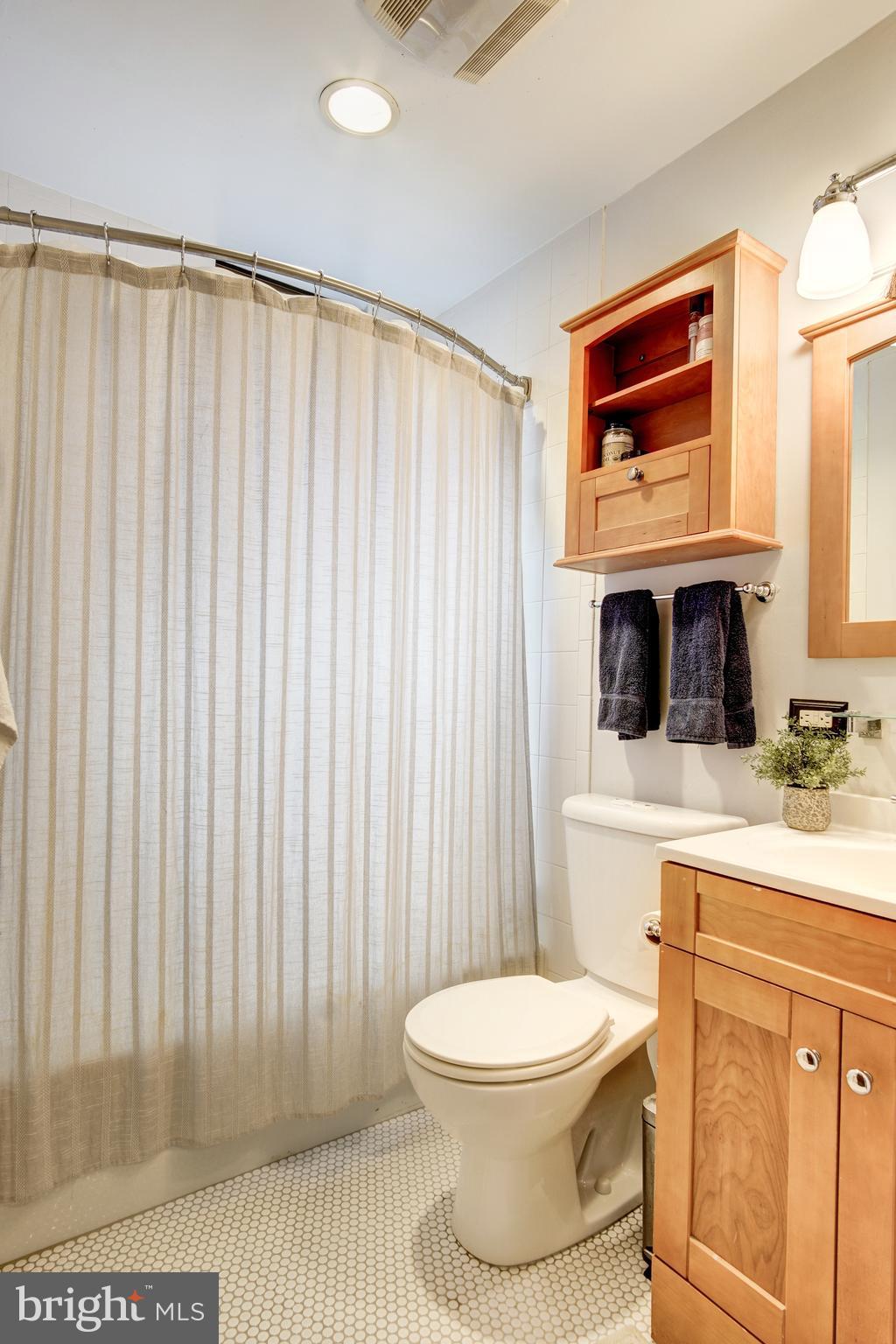 1661 Park Road Northwest, Unit 206 Washington, DC 20010 - Photo 18 of 25 Gallery Image 18