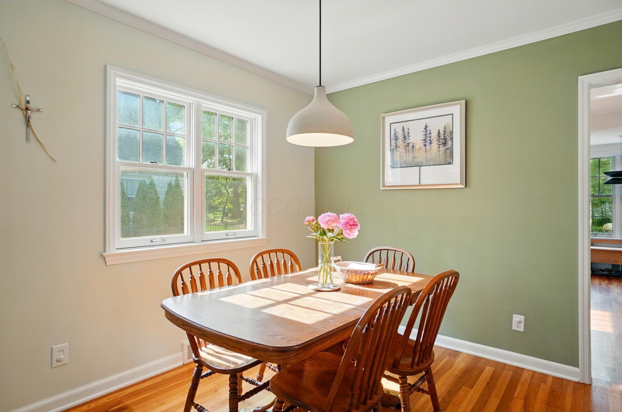91 Nottingham Road Columbus, OH 43214 - Photo 12 of 48 Dining Space