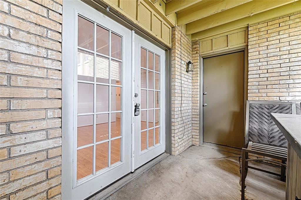 5808 Sandhurst Lane, Unit B Dallas, TX 75206 - Photo 7 of 23