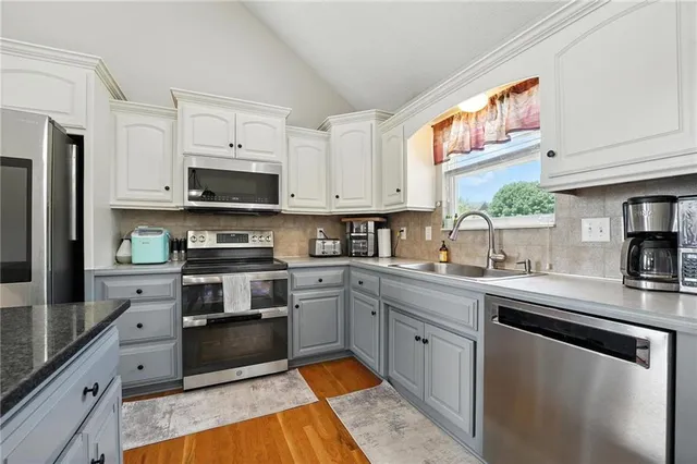 $450,000 | 8500 Northeast 99th Terrace, Kansas City, MO 64157