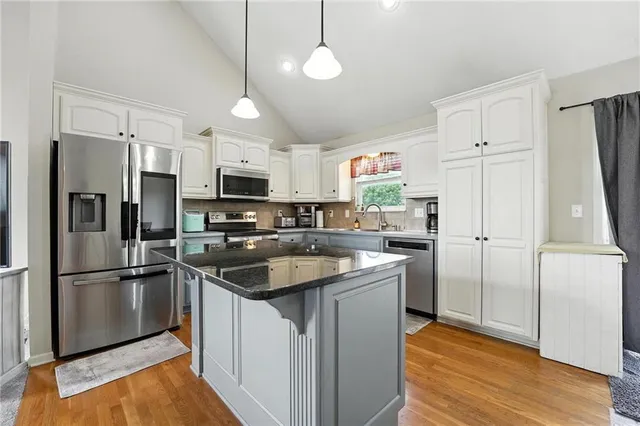 $450,000 | 8500 Northeast 99th Terrace, Kansas City, MO 64157