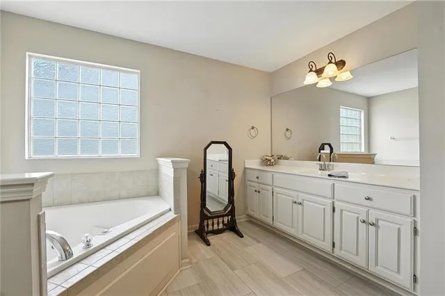 $450,000 | 8500 Northeast 99th Terrace, Kansas City, MO 64157