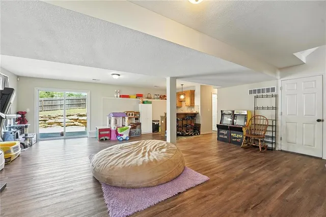 $450,000 | 8500 Northeast 99th Terrace, Kansas City, MO 64157