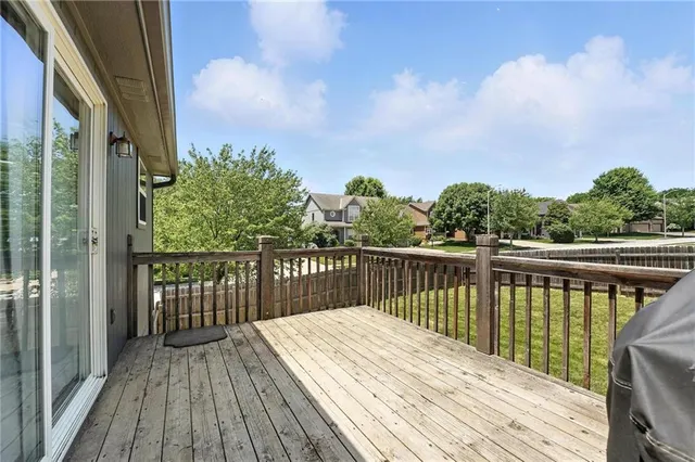 $450,000 | 8500 Northeast 99th Terrace, Kansas City, MO 64157