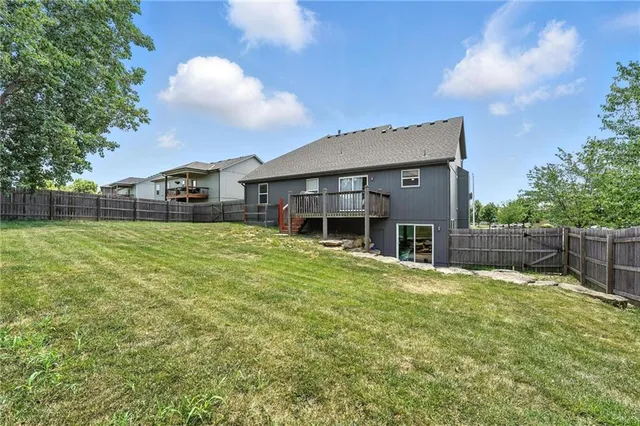 $450,000 | 8500 Northeast 99th Terrace, Kansas City, MO 64157