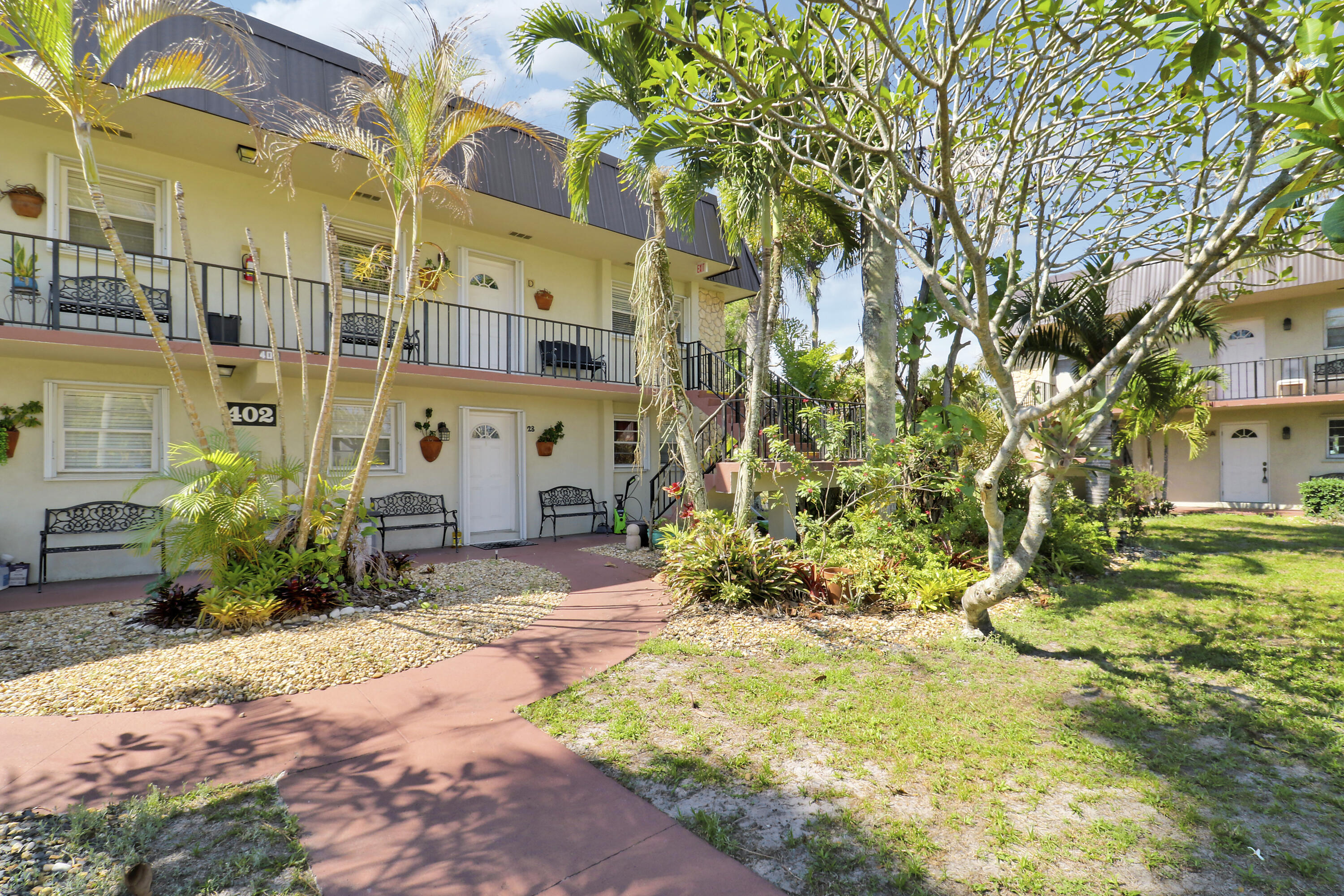 402 Fern Street Jupiter, FL 33458 - Photo 1 of 27 House1-2