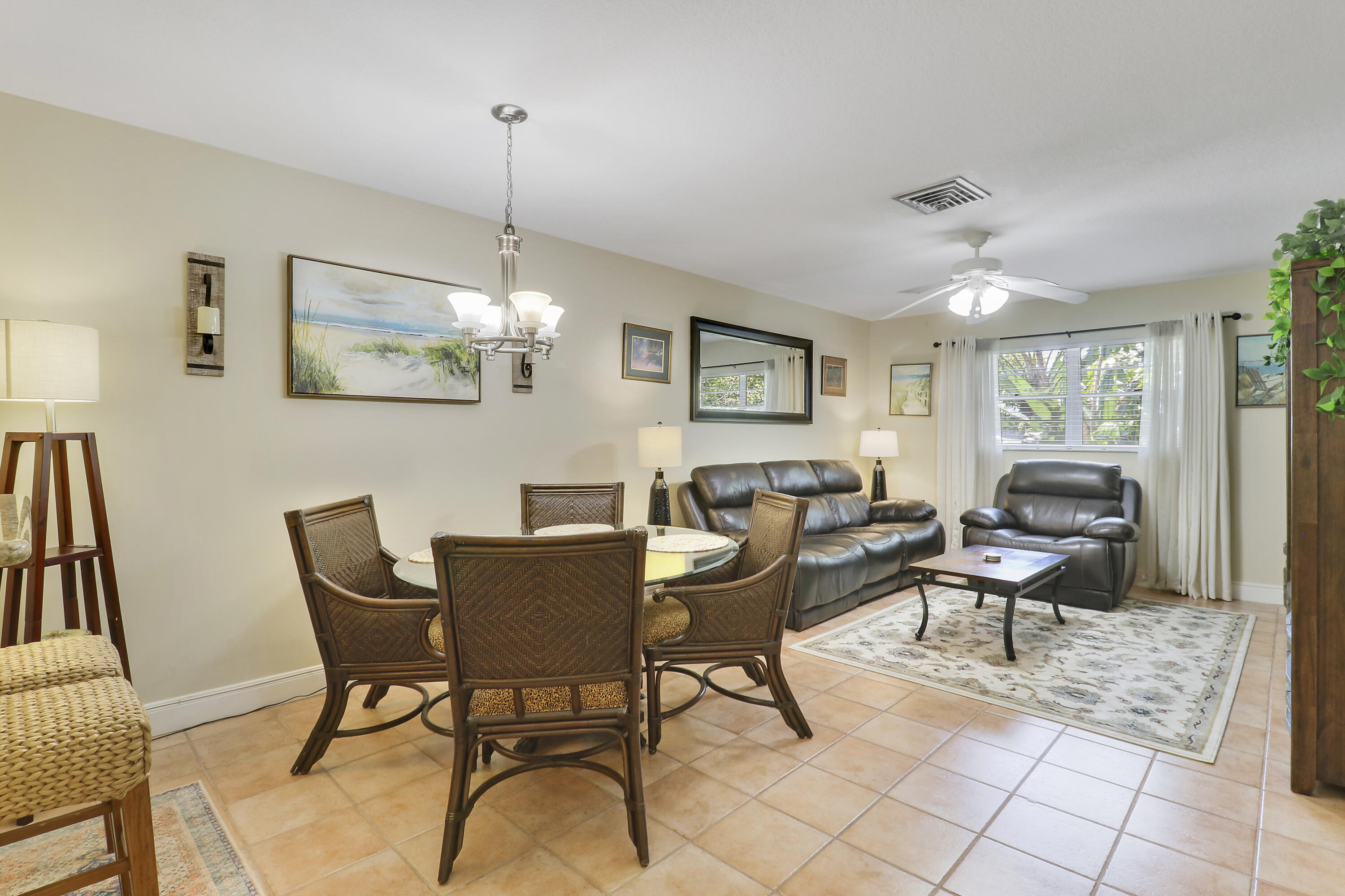 402 Fern Street Jupiter, FL 33458 - Photo 22 of 27 House1-23