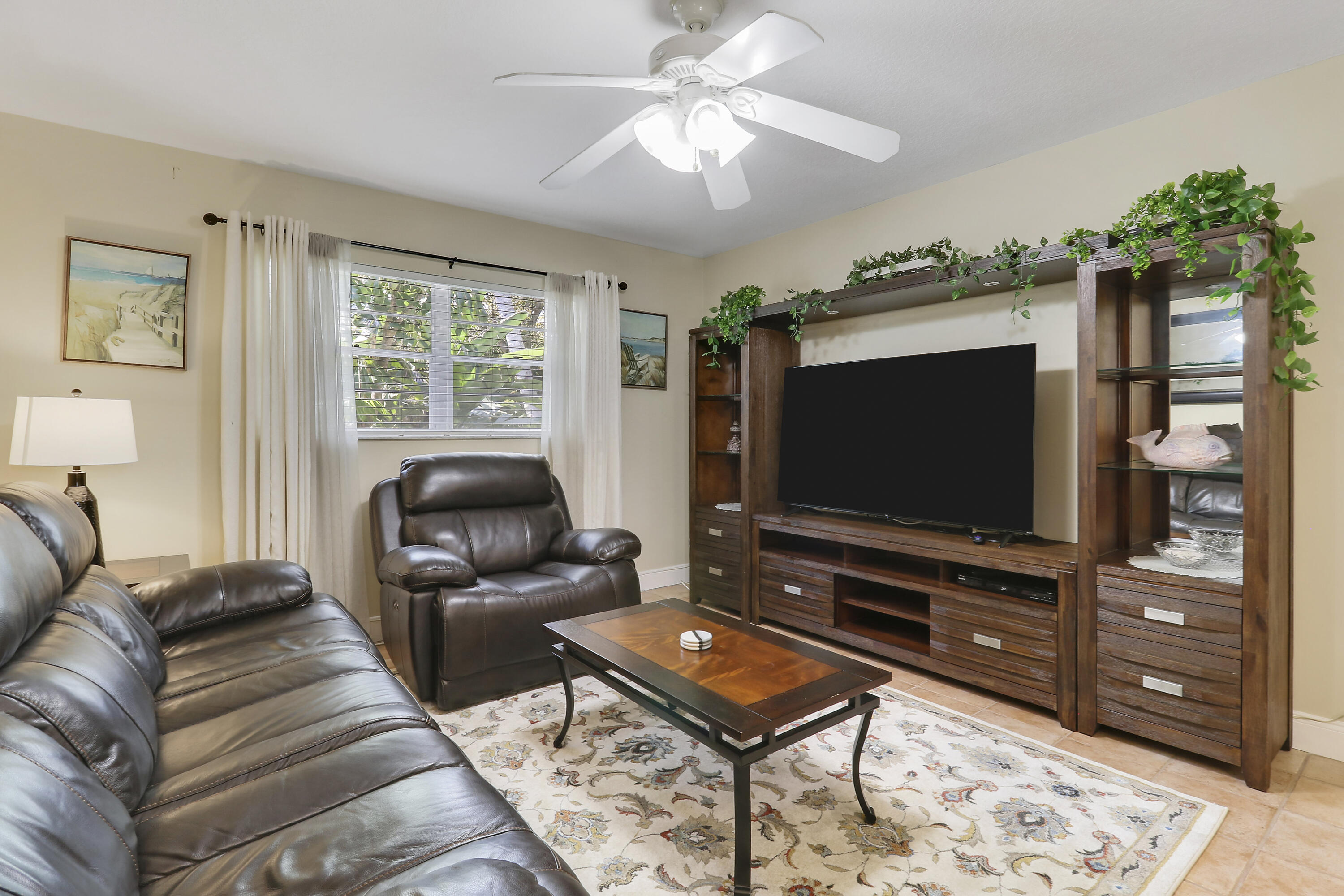 402 Fern Street Jupiter, FL 33458 - Photo 26 of 27 House1-27