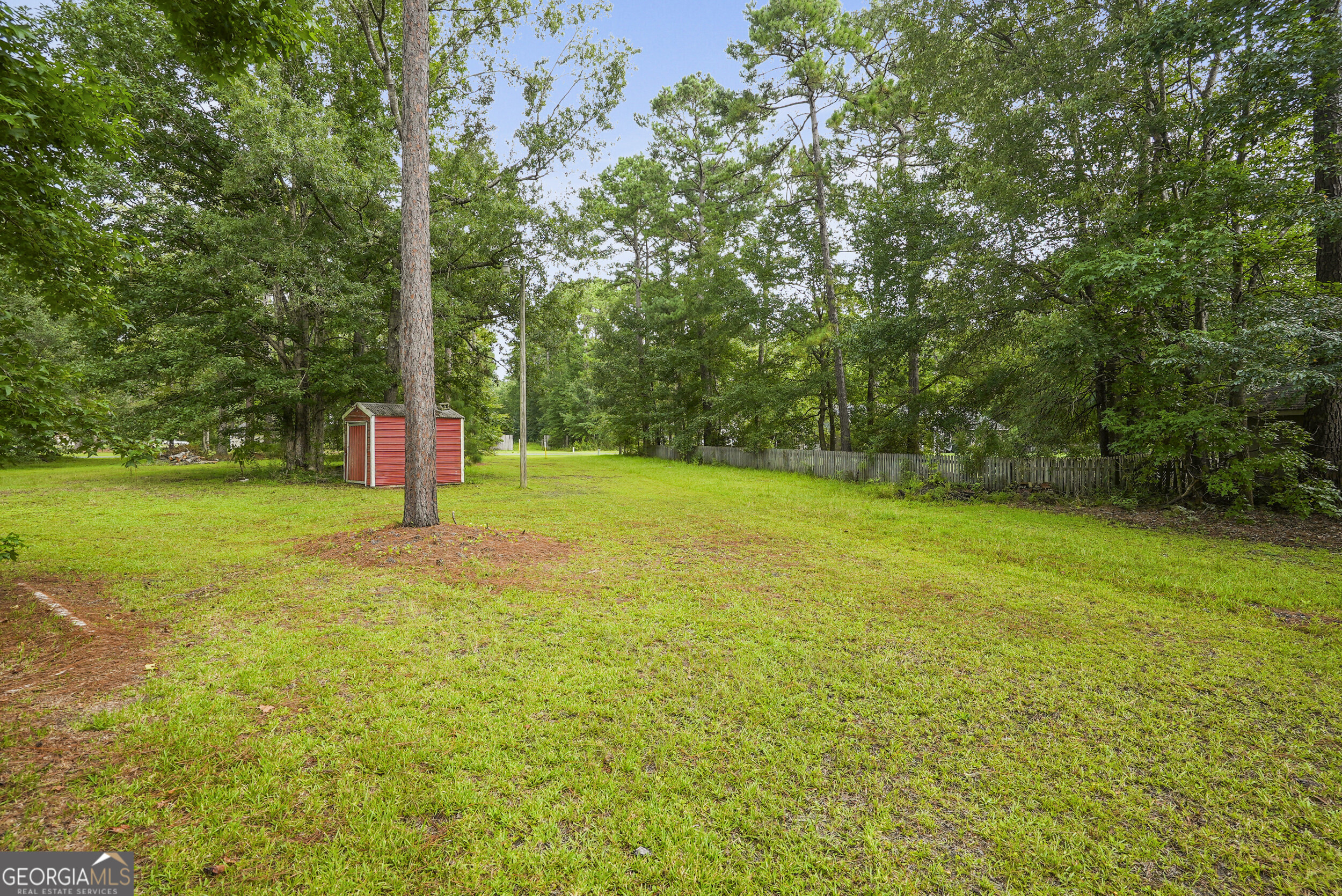 27 South Huntington Court Richmond Hill, GA 31324 - Photo 8 of 52