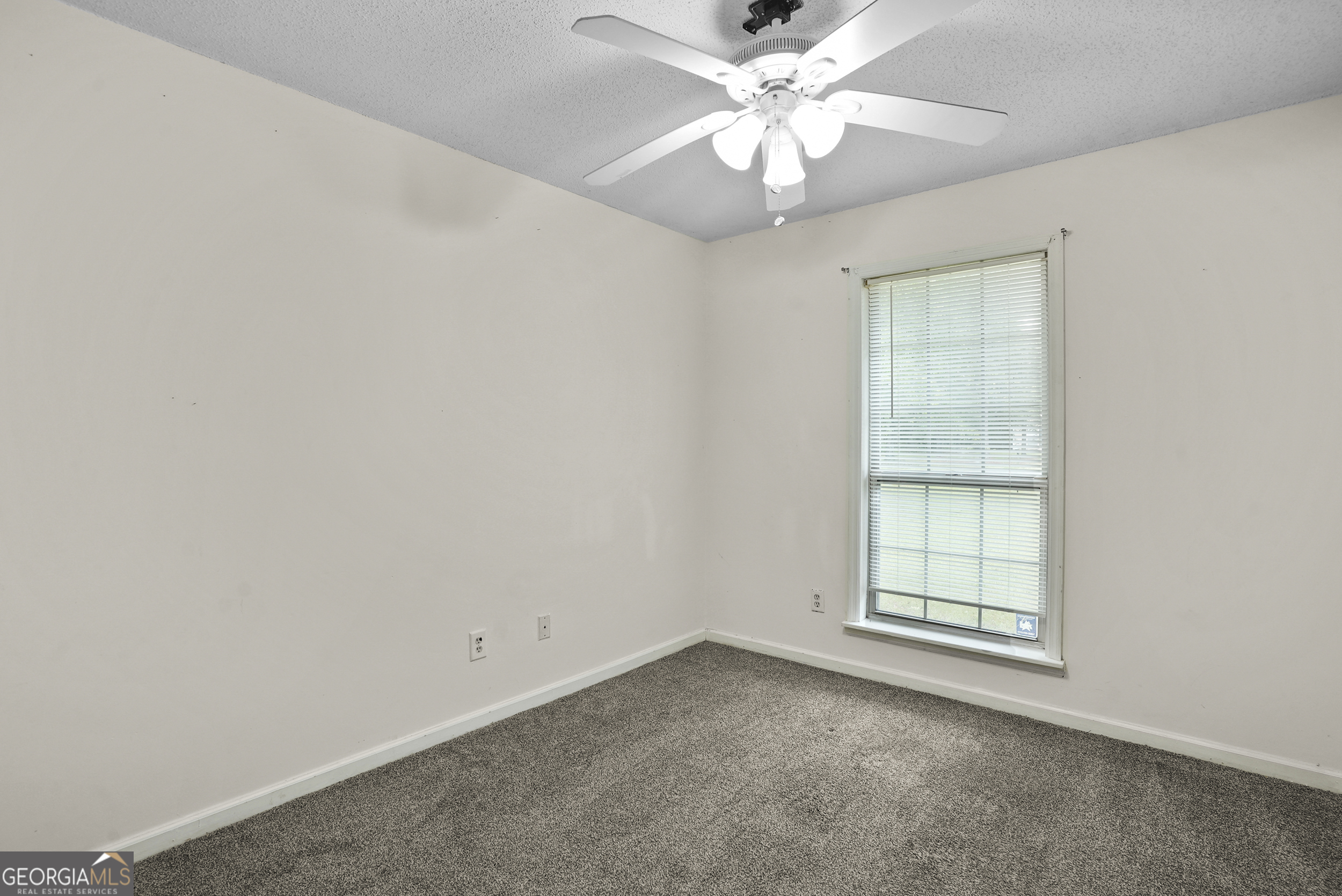 27 South Huntington Court Richmond Hill, GA 31324 - Photo 10 of 52