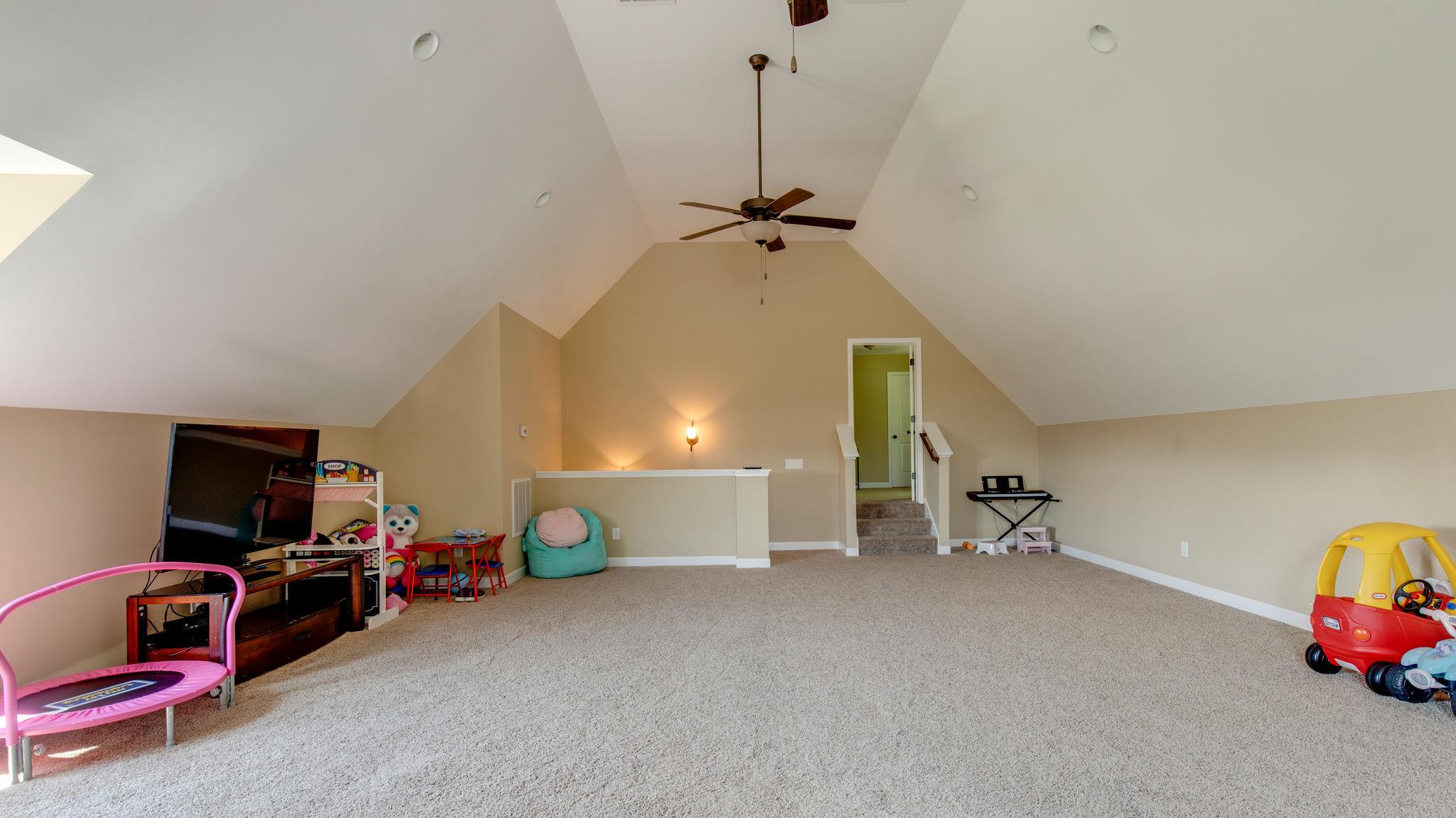 67 Remington Road Lebanon, TN 37090 - Photo 23 of 26 a view of a room with gym equipment