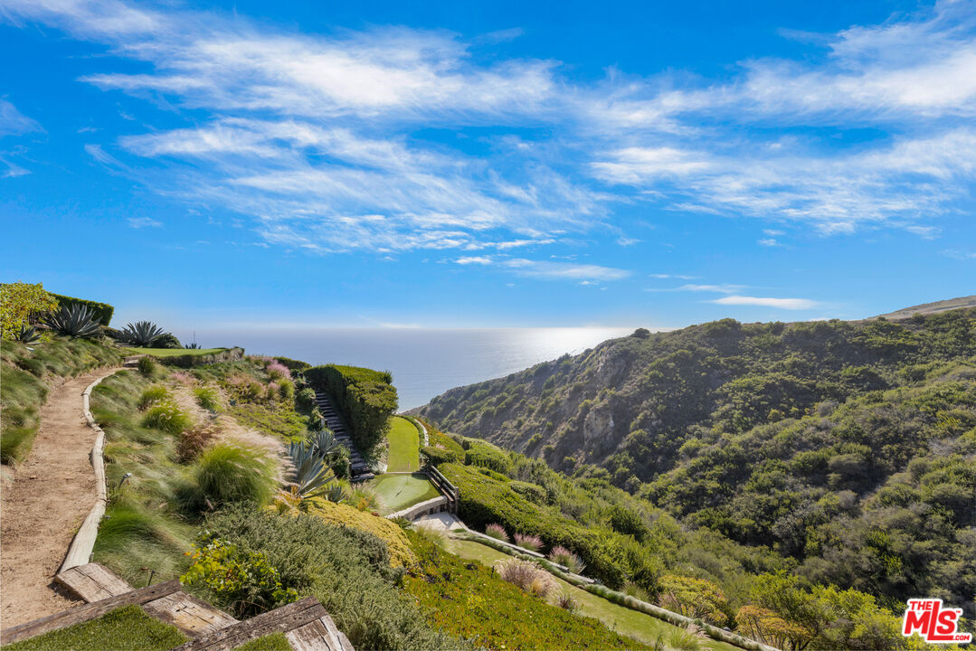 22407 Carbon Mesa Road Malibu, CA 90265 - Photo 27 of 33 a view of a city