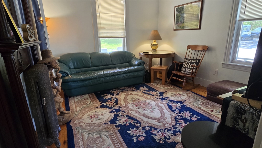 19 Denmark Street Worcester, MA 01605 - Photo 5 of 38