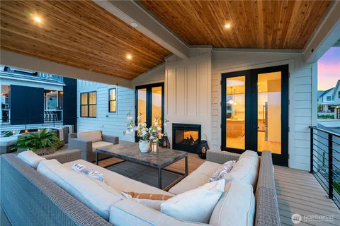 $1,749,998 | 203 Bluebell Lane, Chelan, WA 98816